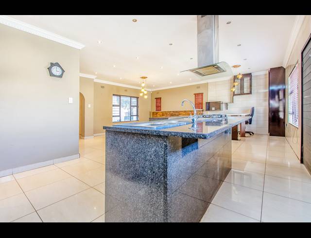 4 BEDROOM HOUSE RENTED IN DISCOVERY